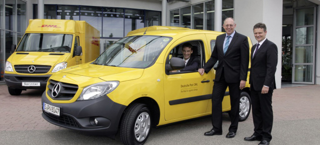 Mercedes Citan geht auf Sendung: Deutsche Post erprobt den neuen Stadtlieferwagen mit Stern: Der Citan bringt's: Erster Mercedes-Benz Citan zur Kundenerprobung an Deutsche Post übergeben