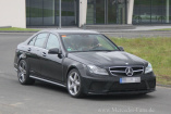Entwicklungstadium: Versuchträger für die kommende Mercedes AMG C-Klasse: Probieren geht über Studieren: Die nächste  AMG gepowerte C-Klasse ist in Arbeit