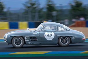 HK-Engineering bei den Le Mans Classic 2025: Mercedes-Benz 300-SL-Flügeltürer holt den Klassensieg