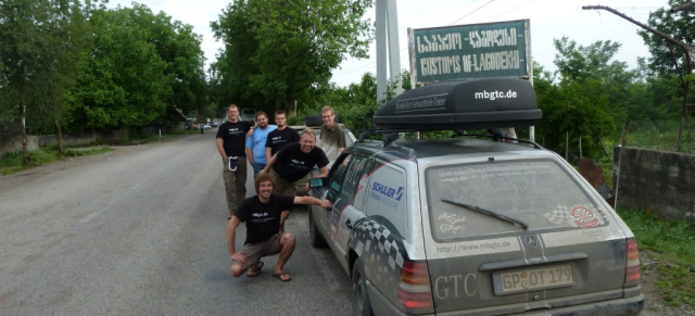 28.4.-12.5.: MB GTC Rallye Tagebuch "Allgäu - Orient": Das Mercedes-Benz Gebrauchtteile Center auf 6000 km Rallye - Rüstig statt rostig: Betagte E-Klassen nehmen an der urigen "Rallye Allgäu Orient" teil - Über 6.000 km bei der "Allgäu-Orient-Rallye" mit 20 Jahre alten Mercedes - deren Wert unter 1.000 EUR li