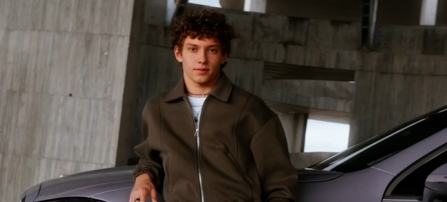 Mercedes-Benz startet Kampagnen für elektrische GLC und GLB: Mercedes-Werbung mit Formel 1-Shootingstar Kimi Antonelli im Mittelpunkt