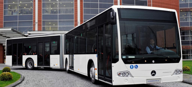 Mercedes Busse machen Istanbul mobil: Daimler gewinnt Ausschreibung für Erneuerung der Bus-
flotte des Istanbuler Nahverkehrsunternehmens Istanbul Electricity, Tramway and Tunnel General Management (IETT)